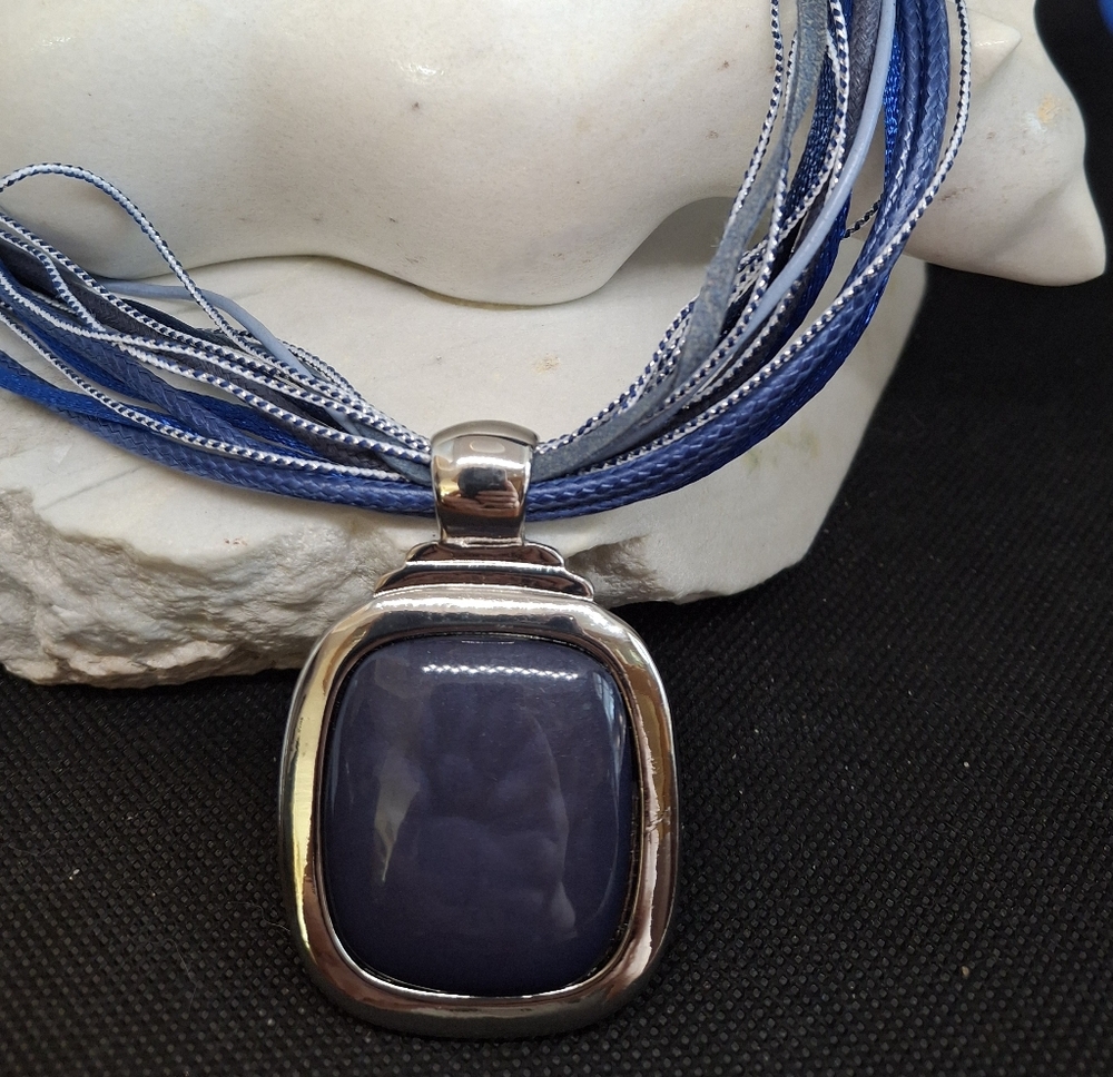 VINTAGE Multi-String Necklace with Reversible Pendant BLUE and CREAM Large Stone